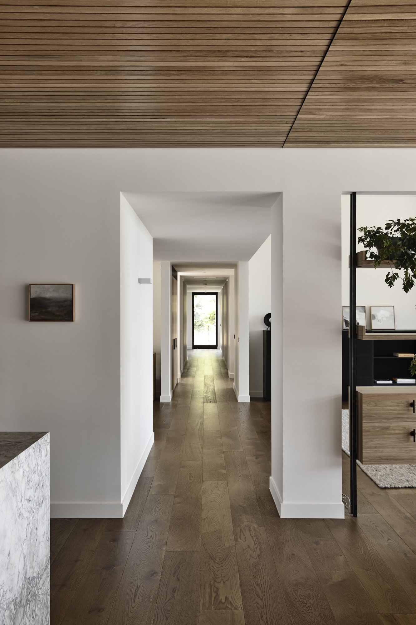 主岭别墅（注：House也可根据实际情况译为住宅府邸等，这里别墅较常用） -42