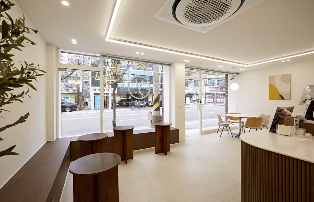 15 坪极简咖啡厅，展现韩式咖啡文化魅力-9