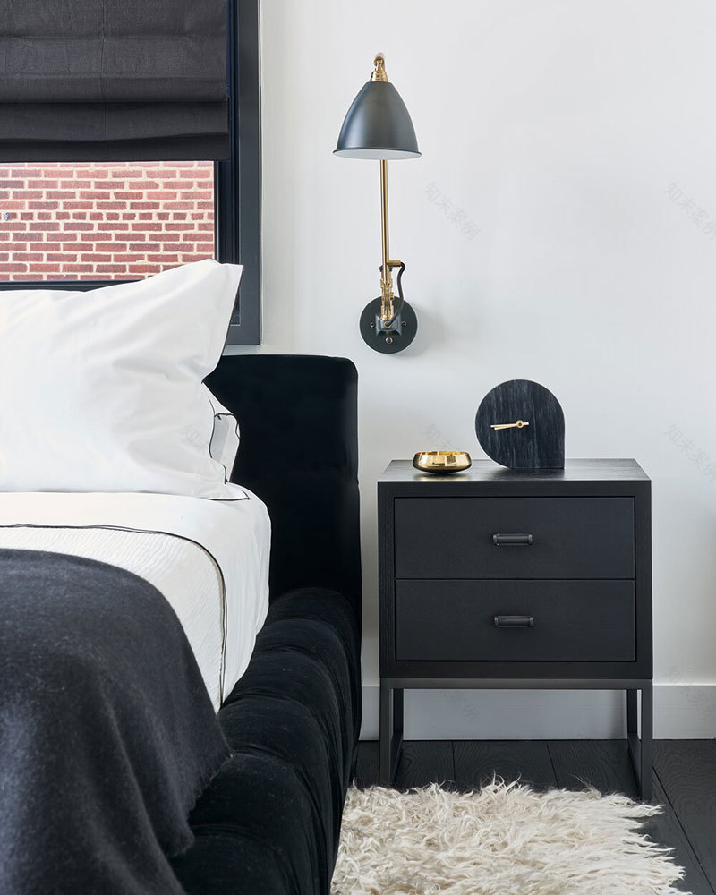 纽约时尚黑白家居,年轻家庭的温馨之作-19