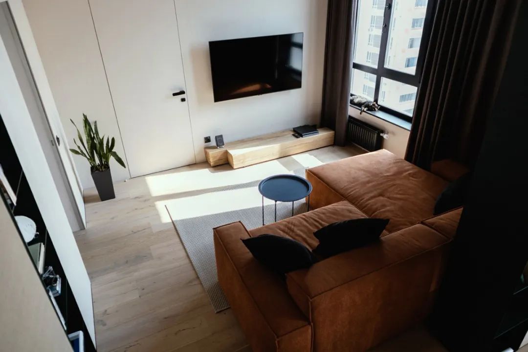 乌克兰极简主义公寓丨MARRA GROUP-32