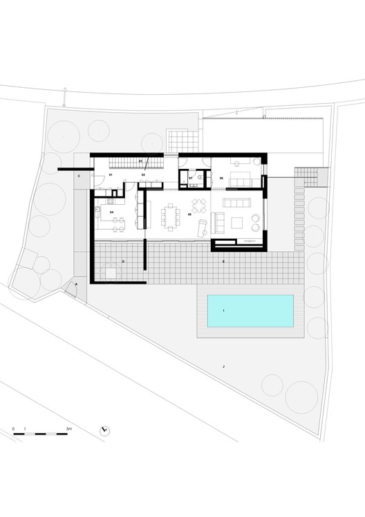 葡萄牙 J·G· House 自然融入的现代设计-12