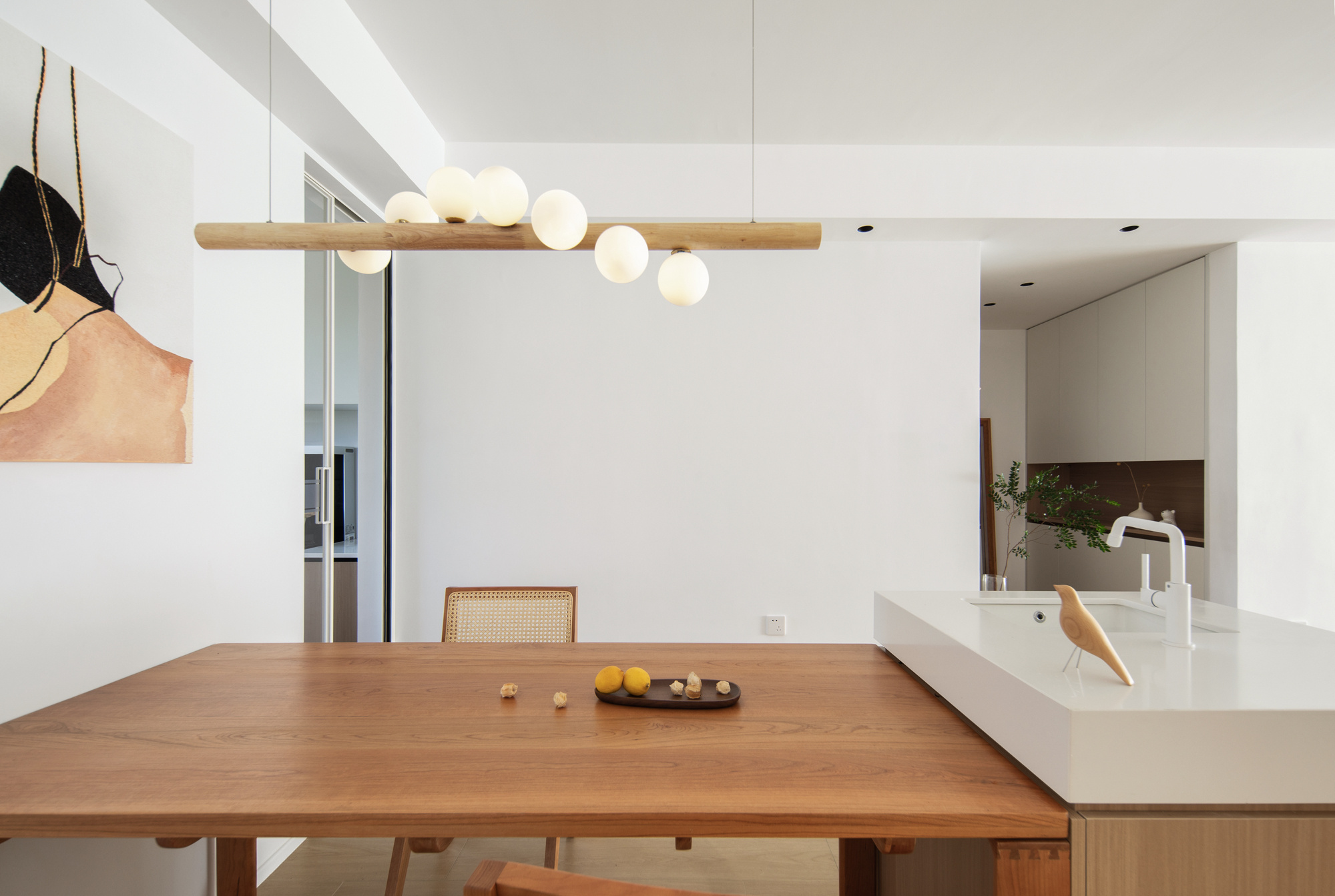 原木色+大白墙，打造简单温馨的住宅。-17