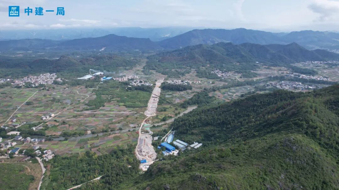 建设交通强国！中建一局承建的广西江桂高速公路大圩隧道双洞贯通-41