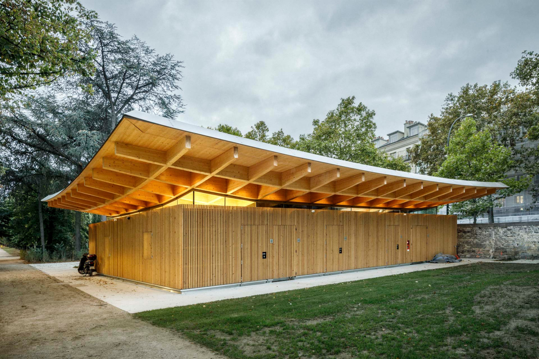 巴黎附近体育建筑丨法国巴黎丨Explorations Architecture-44