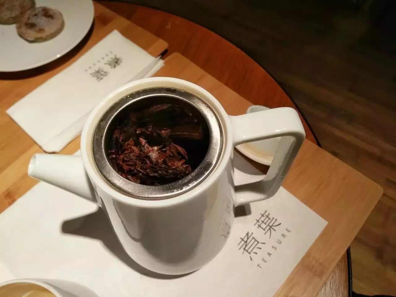原研哉在北京设计了一家透着浓浓MUJI风的煮葉（TEASURE）茶饮店-42