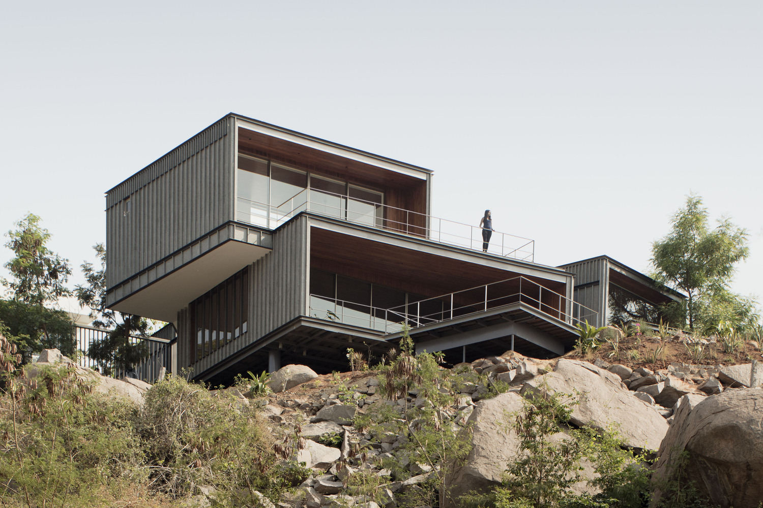 印度湖边悬浮别墅-8