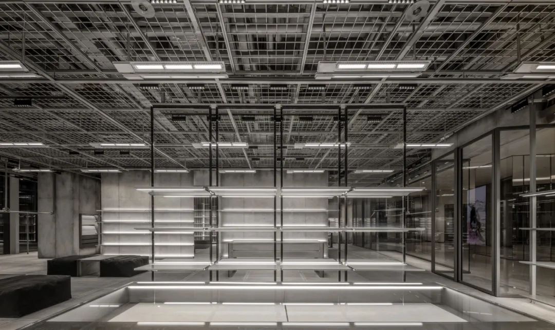 Balenciaga 重庆精品店丨中国重庆-3