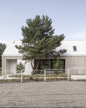 科纳茨基湖畔小屋丨波兰丨Archmondo