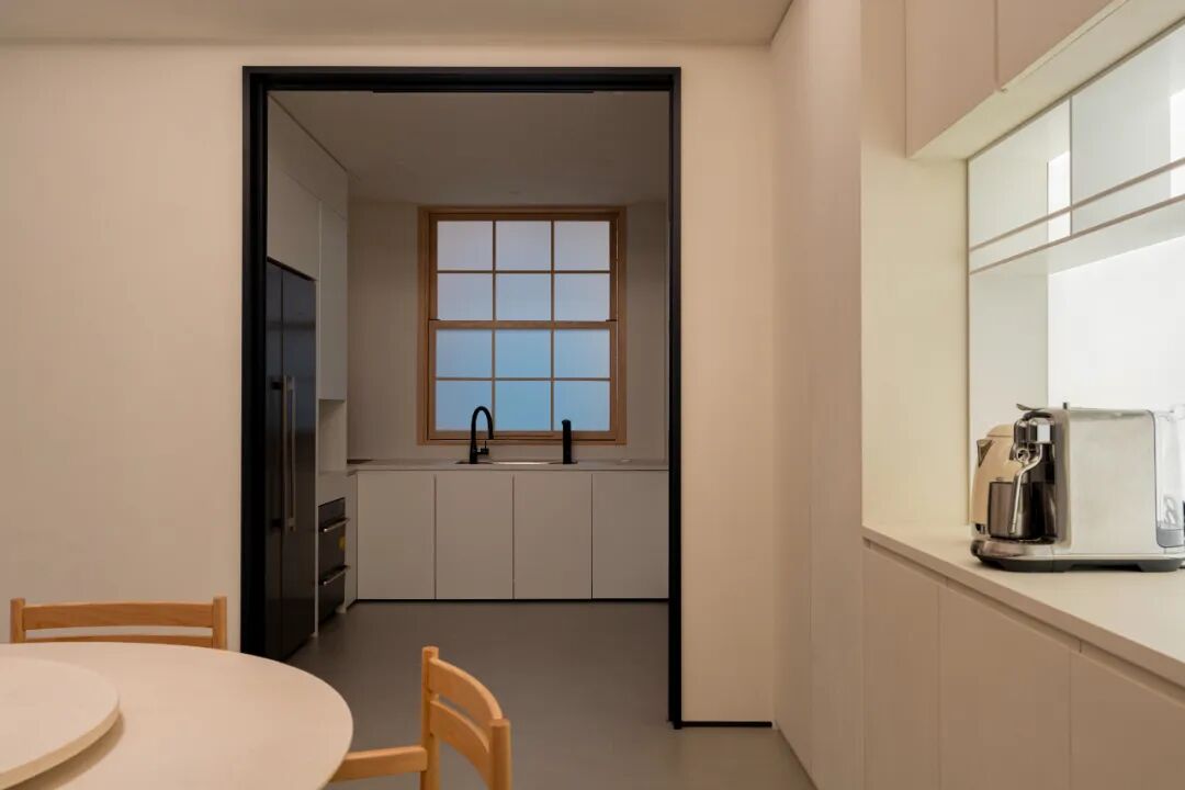 BENSONDESIGN原创设计丨400㎡被自然环绕的极简别墅-57