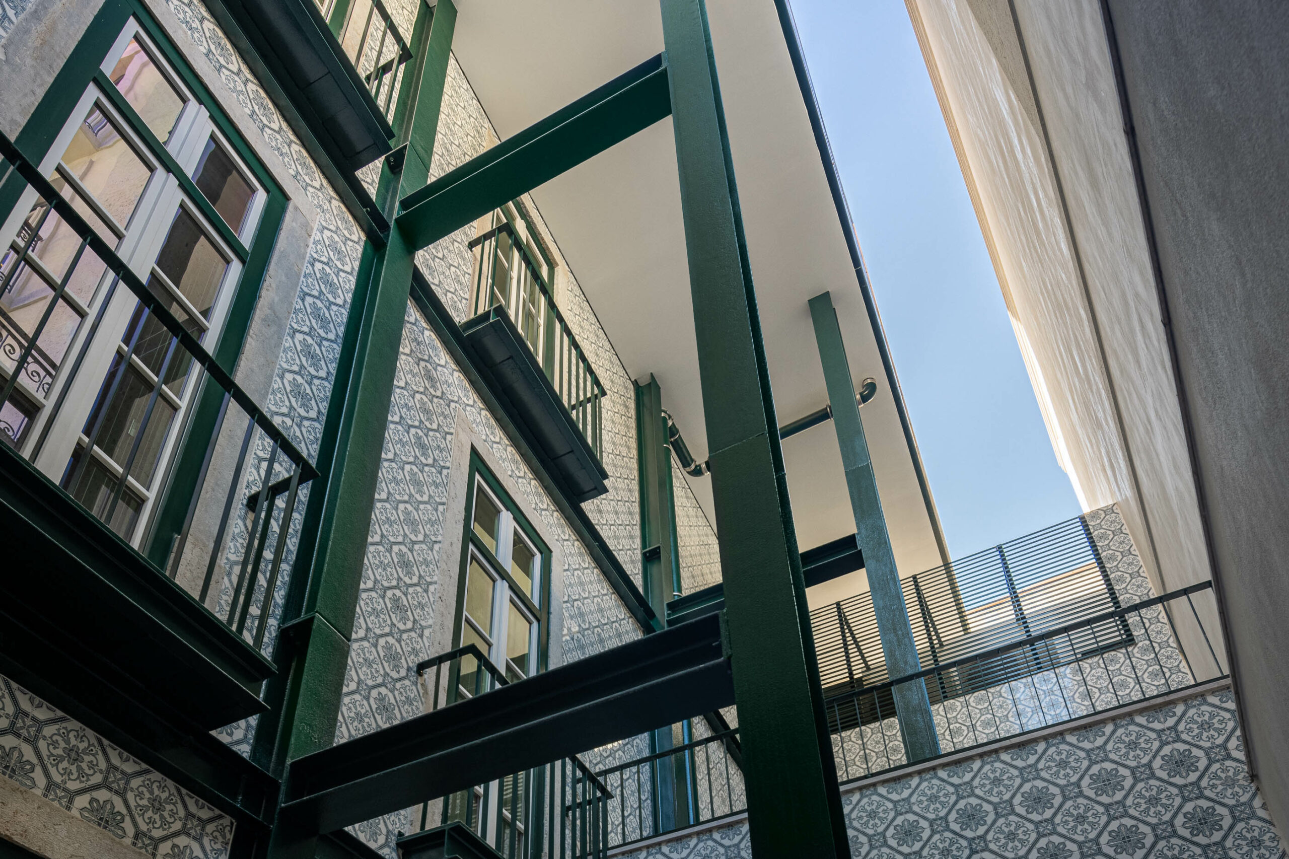 里斯本一座旧住宅的多层身份重建丨葡萄牙里斯本丨Fragmentos Architecture Office-6