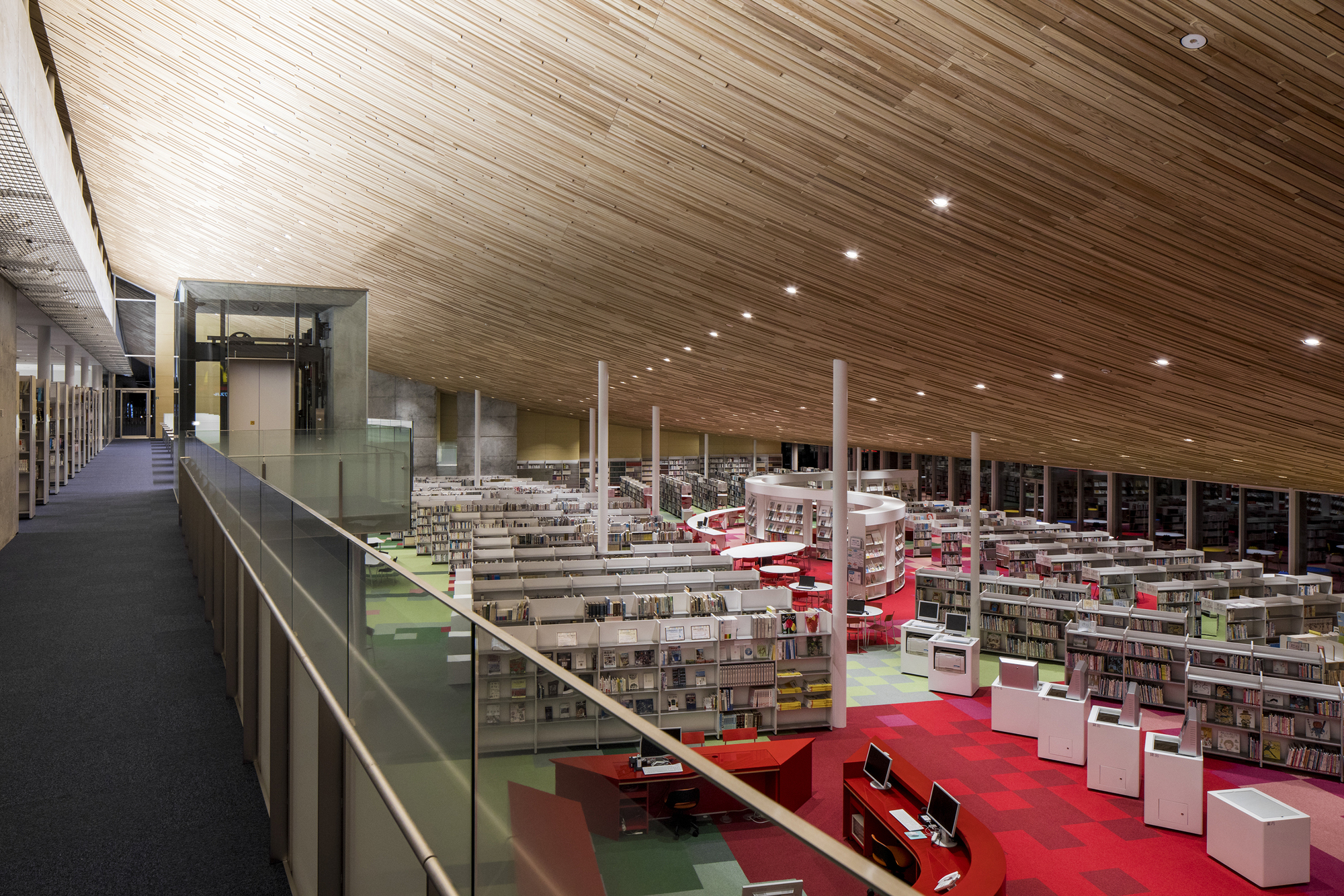 砺波市立图书馆丨日本富山丨MIKAMI Architects-38