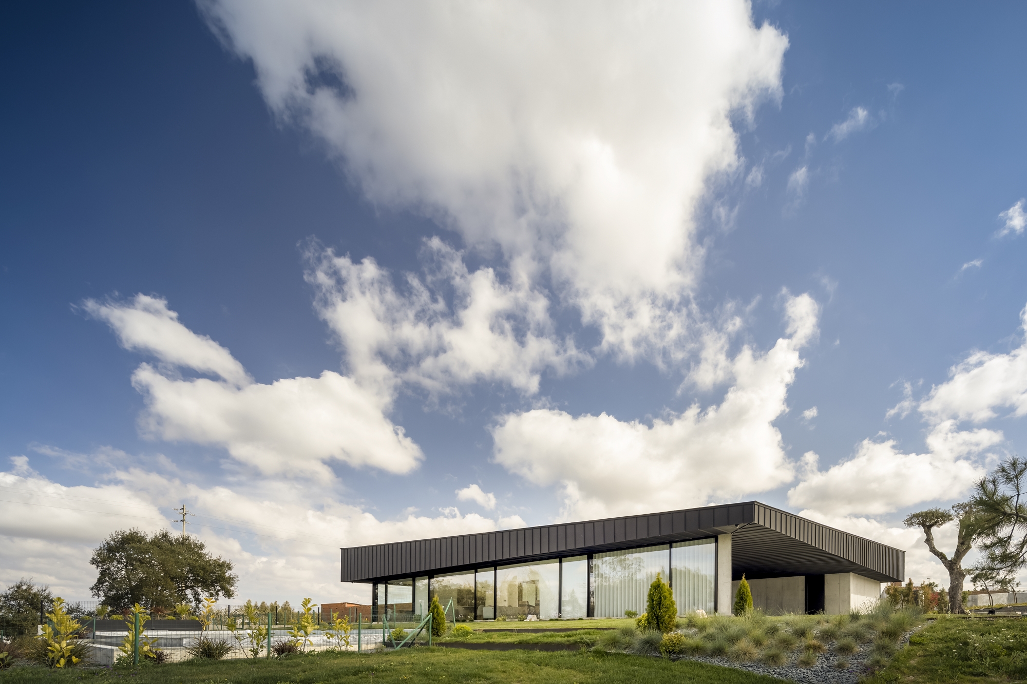 格兰德马里尼亚之家丨葡萄牙丨Contaminar Arquitectos-19