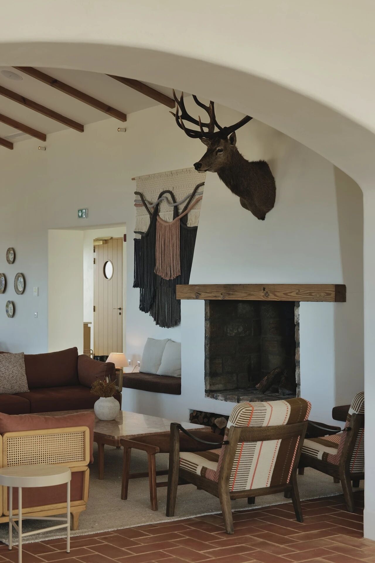 葡萄牙名厨 José Avillez 湖畔居所 Casa Nossa丨Joana Astolfi 与 Studio Astolfi 团队-10