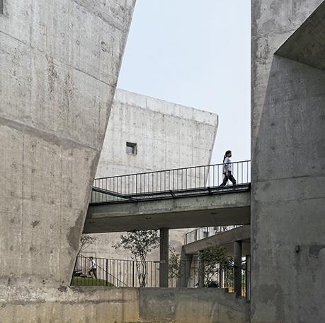 越南 Viettel 集团 Thach That 总部大楼——宁静与雕塑感并存的办公空间-12