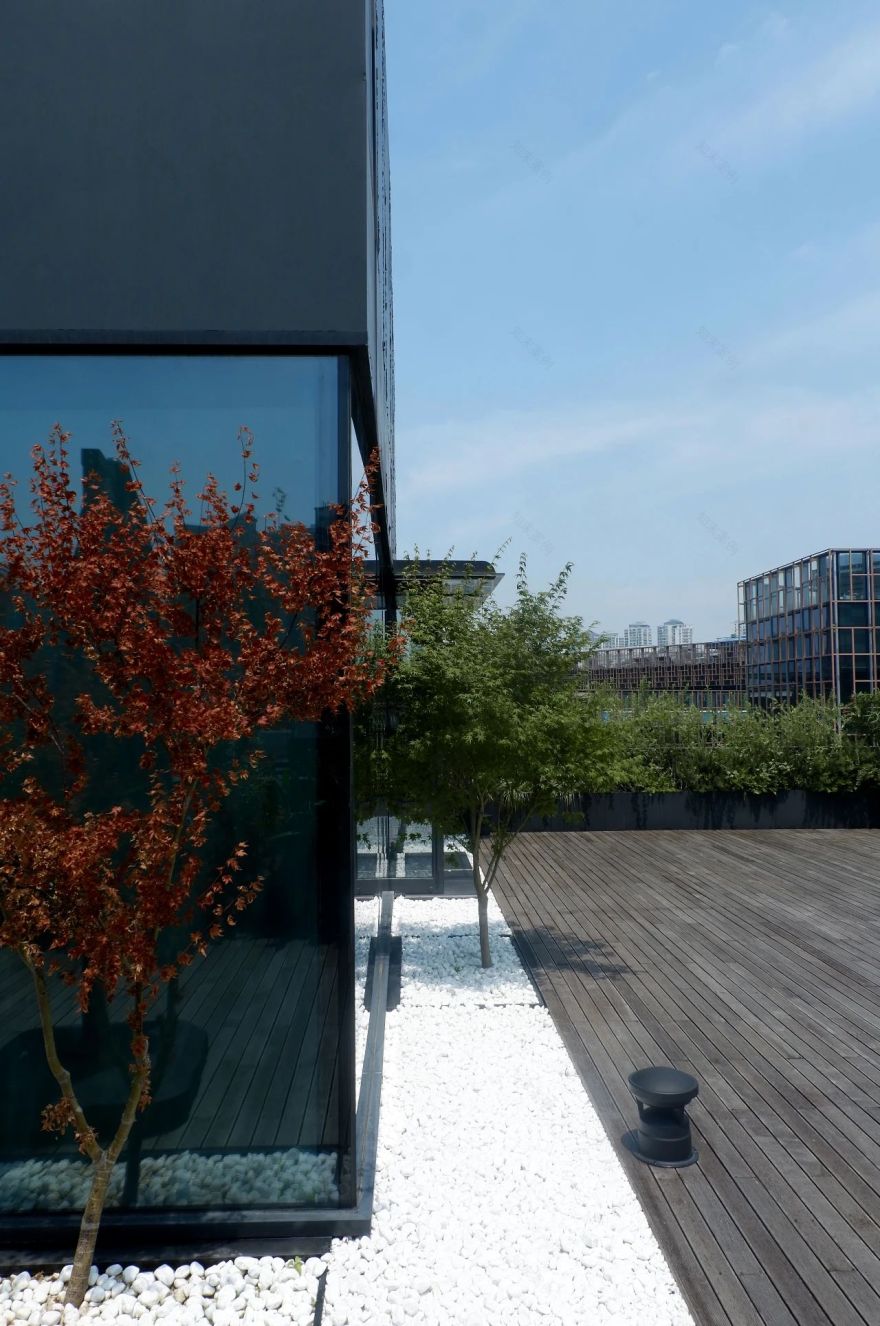 BALANCE BETWEEN LIFE AND NATURE|抽象北欧森林中的厨电展厅-72