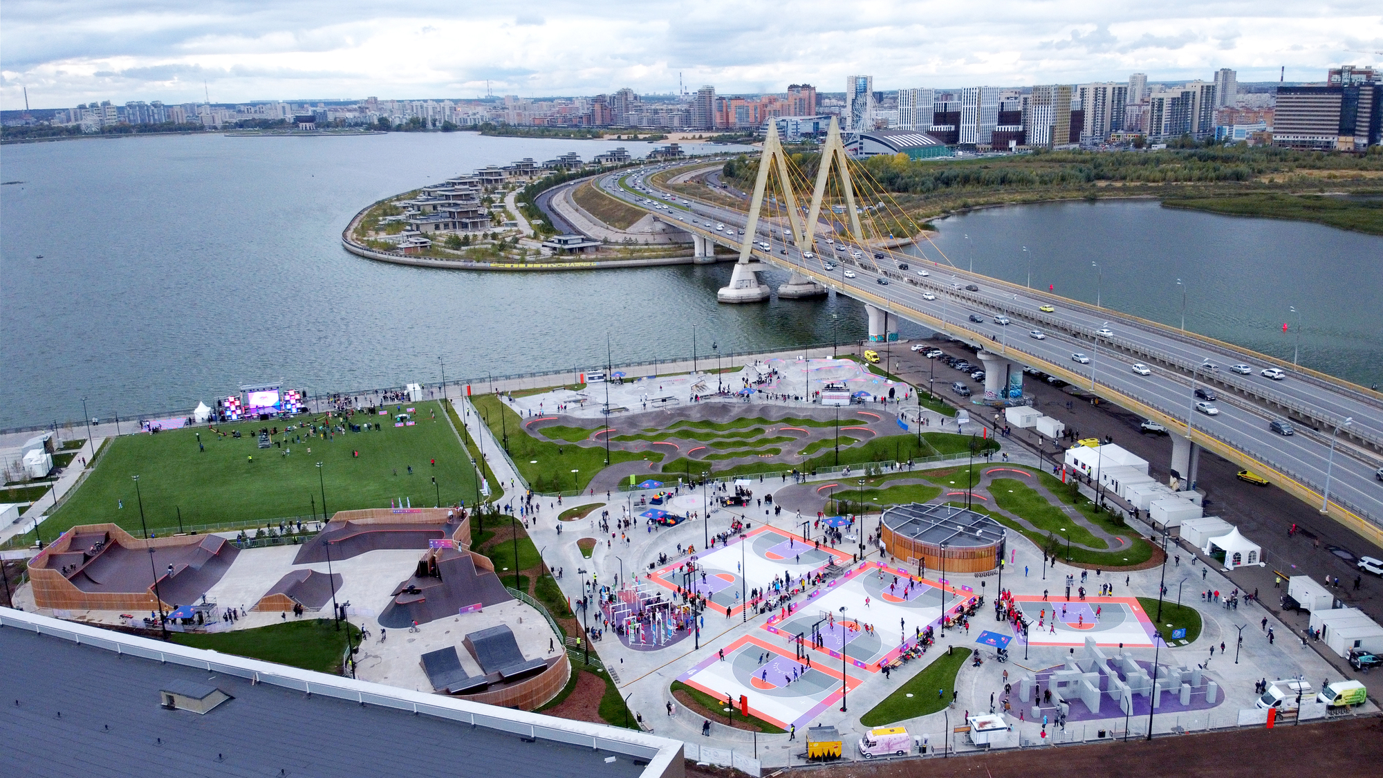 URAM E·极限公园-23