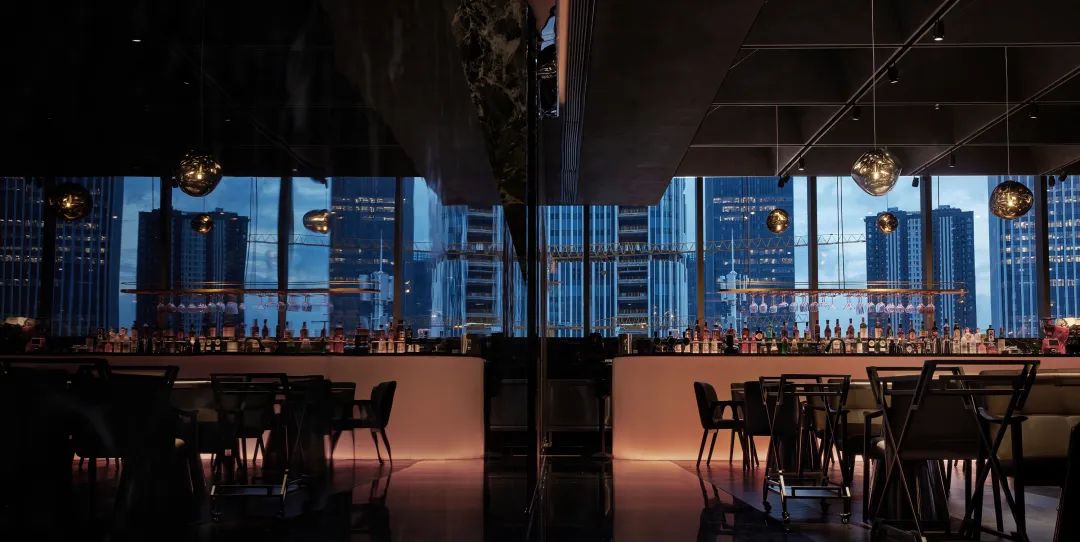 上海前滩 LARGEIGHT 牛排馆丨中国上海丨偏离设计-13