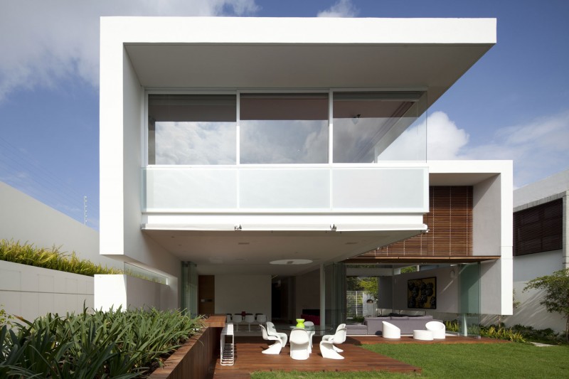 FF House by Hernandez Silva Arquitectos-1