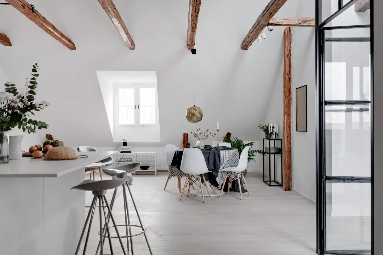 瑞典 85 平米公寓的梦幻夜晚-11