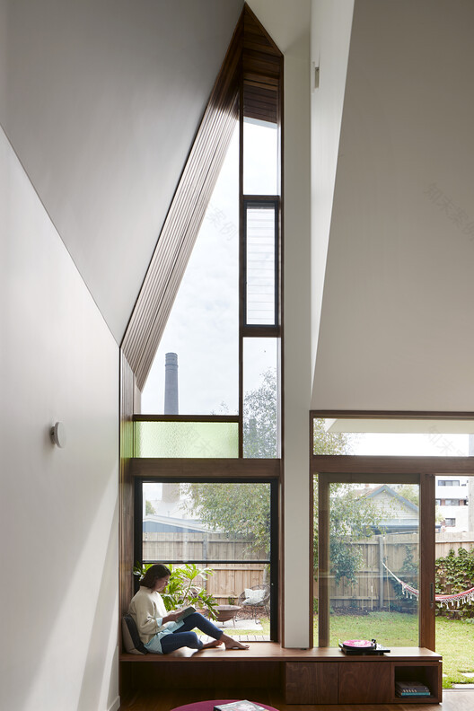 墨尔本城市连接 · 历史砖厂背景下的现代家居创新设计丨澳大利亚墨尔本丨Lisa Cummins Architect-22