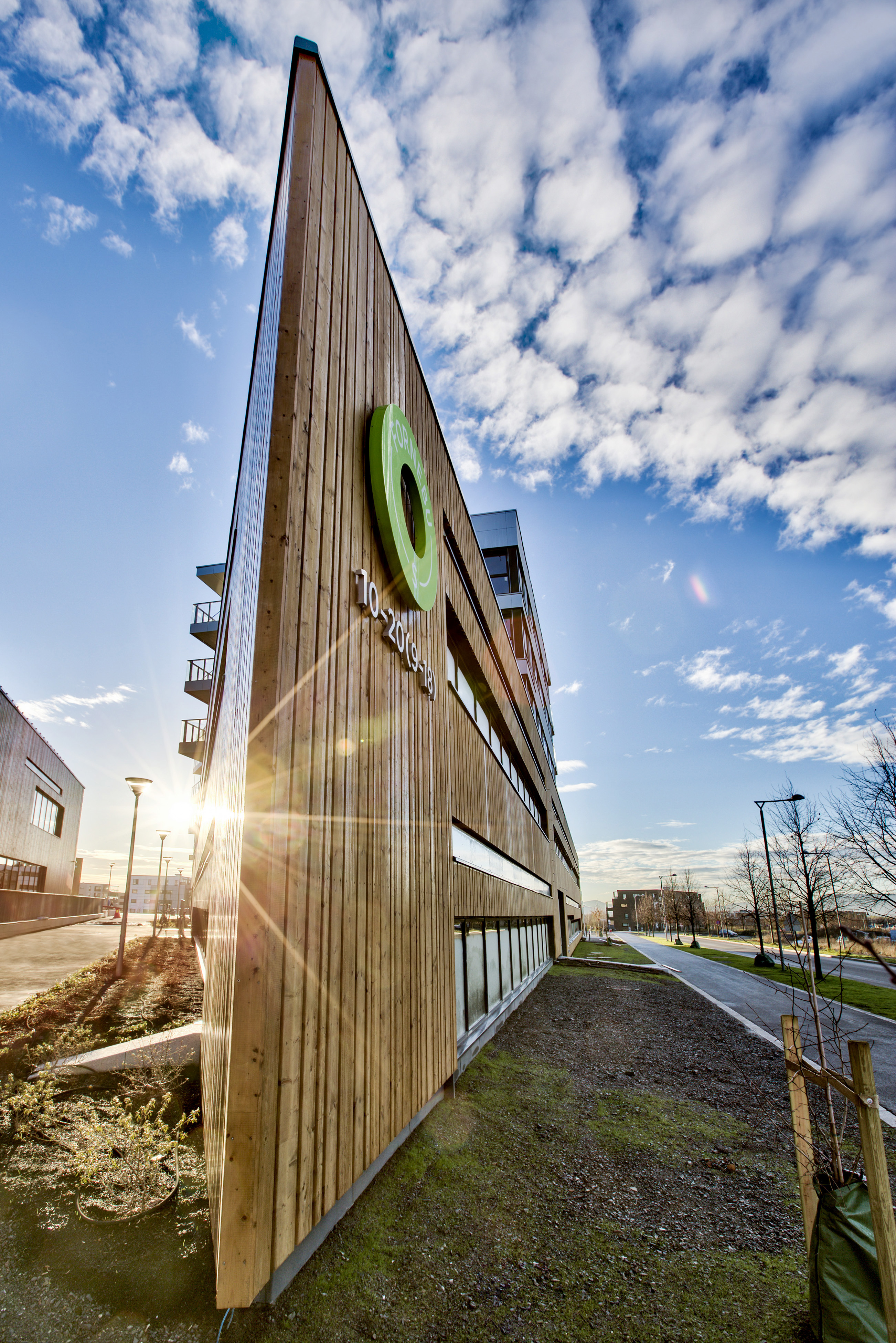 挪威 Fornebu S 环保购物住宅中心-20