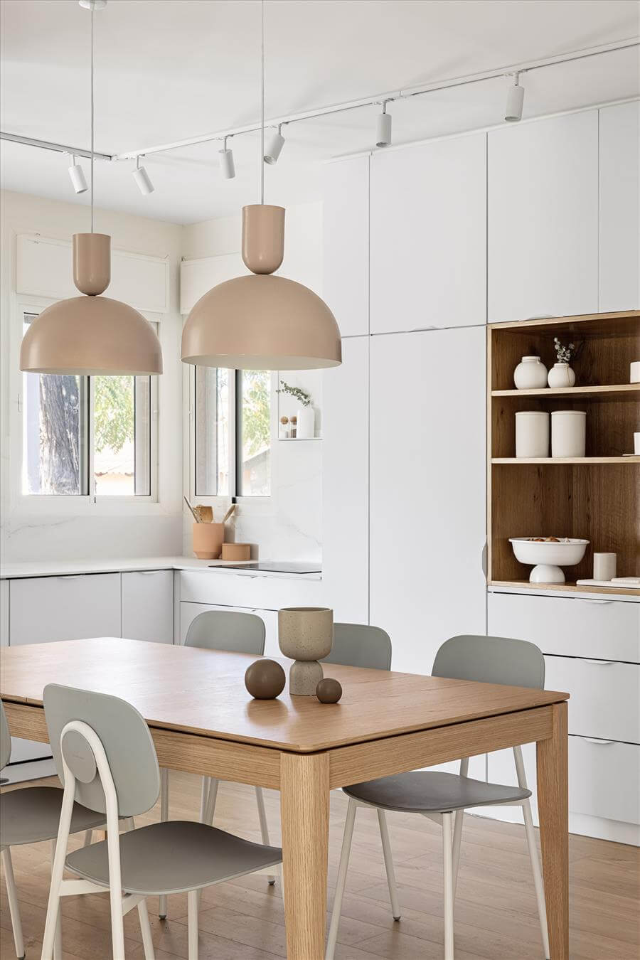 ברבורית | עיצוב פנים בית פרטי 6 חדרים בקיבוץ עינת - PICKINTERI-10