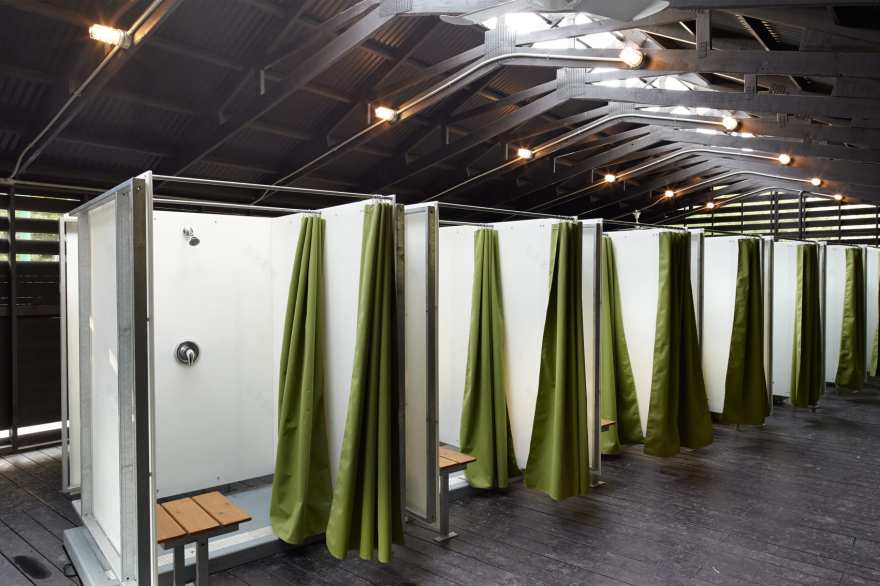 黛西营地淋浴设施丨United StatesDover丨Eldo Team(含David Dowell等多位成员)-46