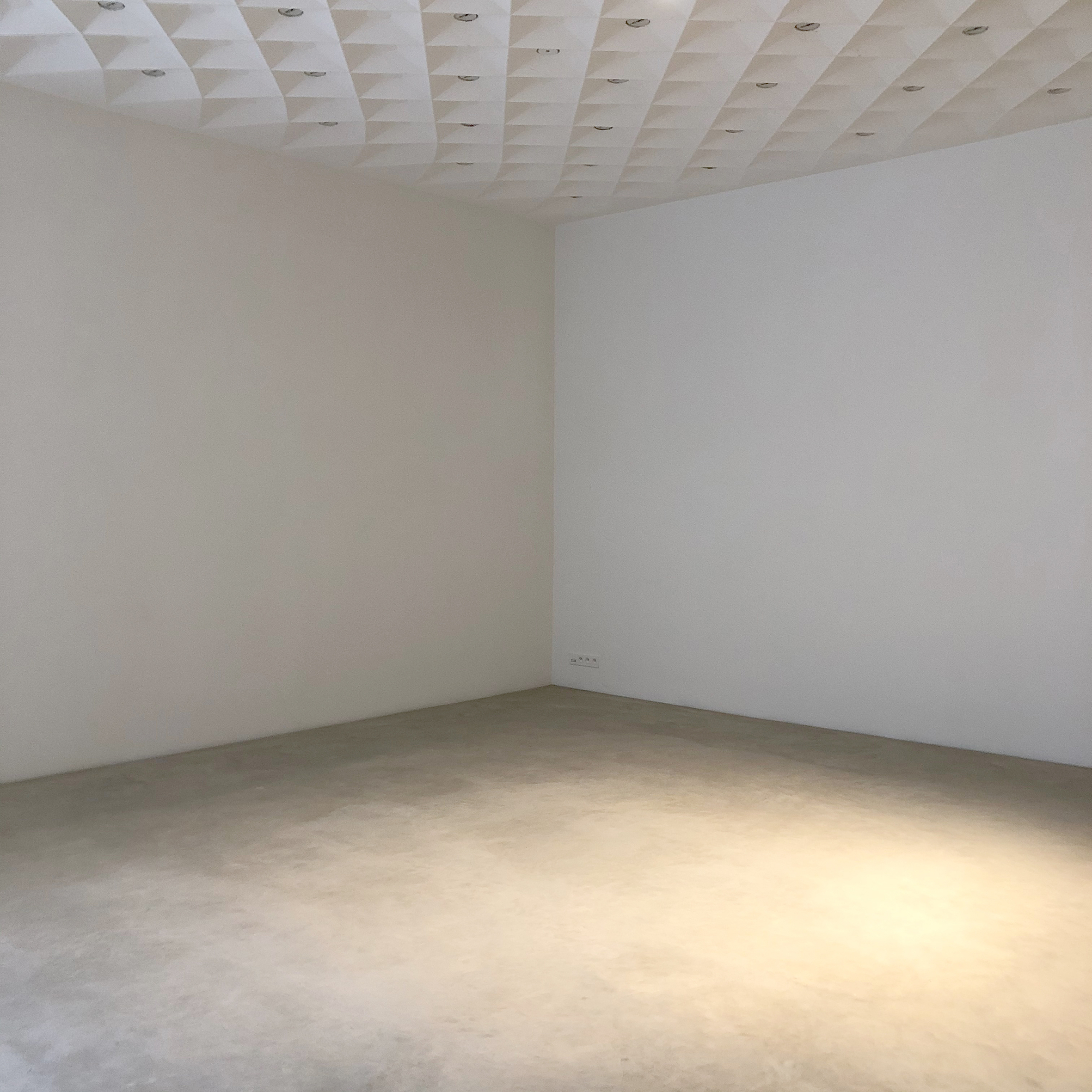 Z33 艺术馆 · 静谧之墙与城市对话-130