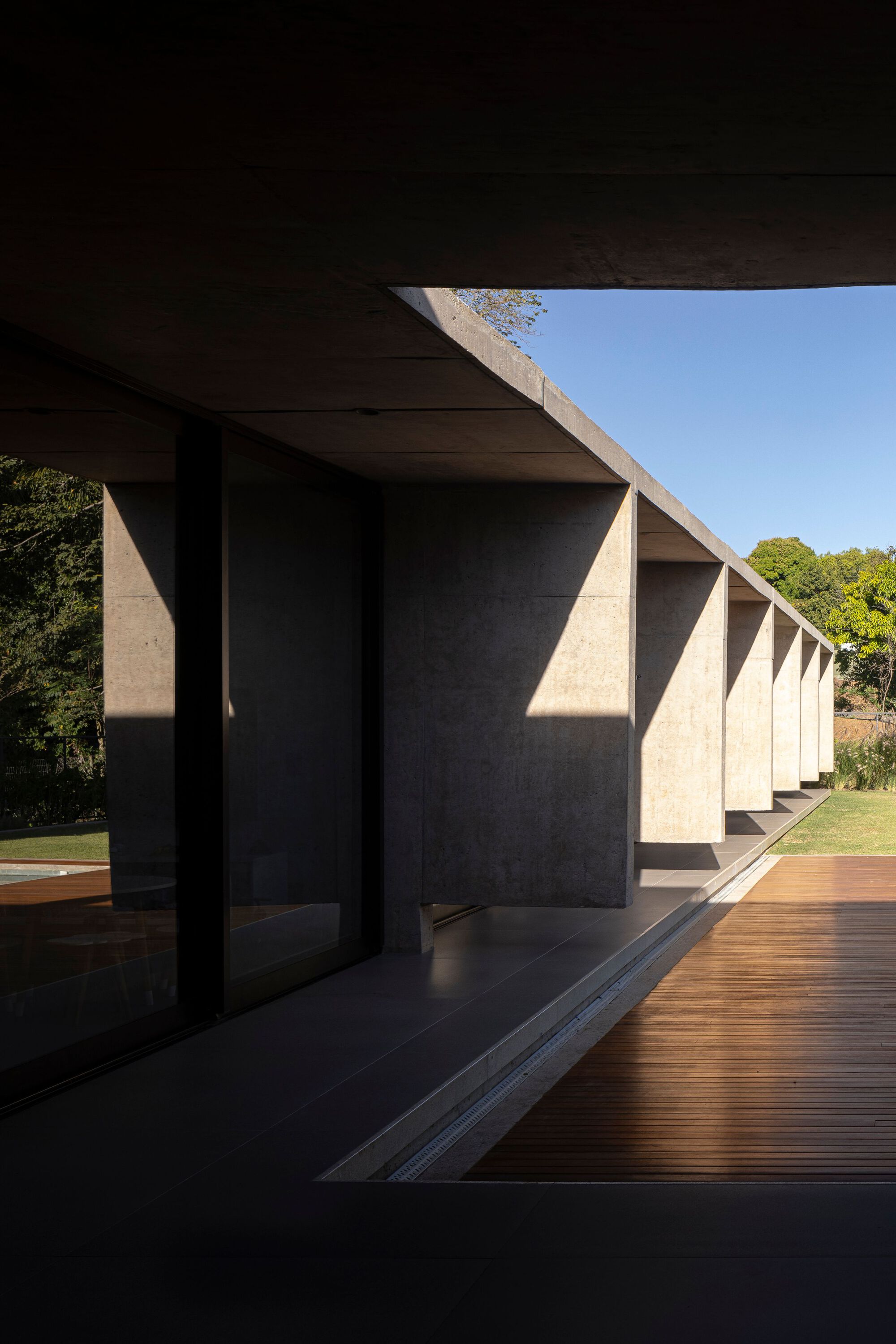 但丁之家丨巴西巴西利亚丨Bloco Arquitetos-33