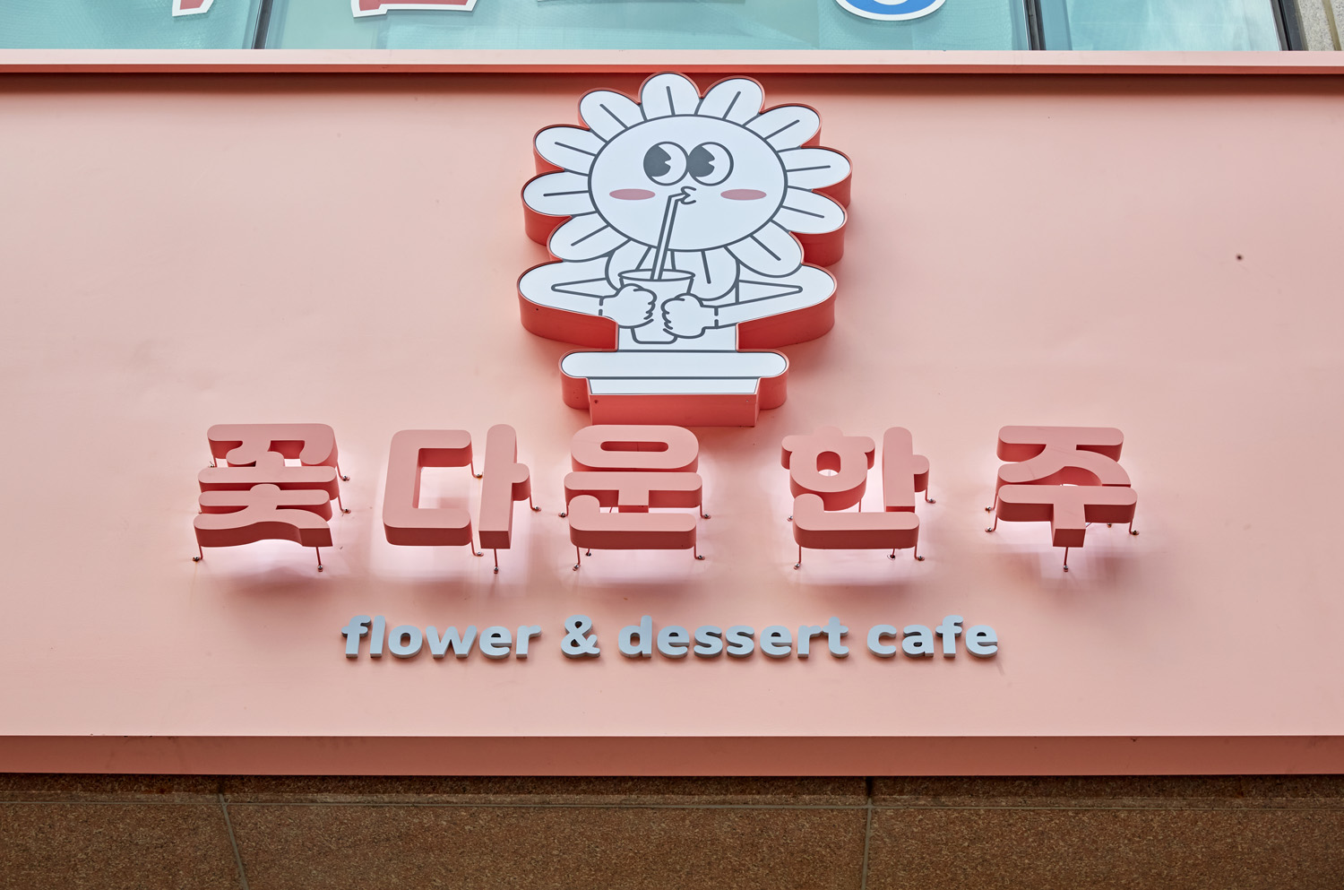 白色与木色交融，14 平极简卧室设计-16