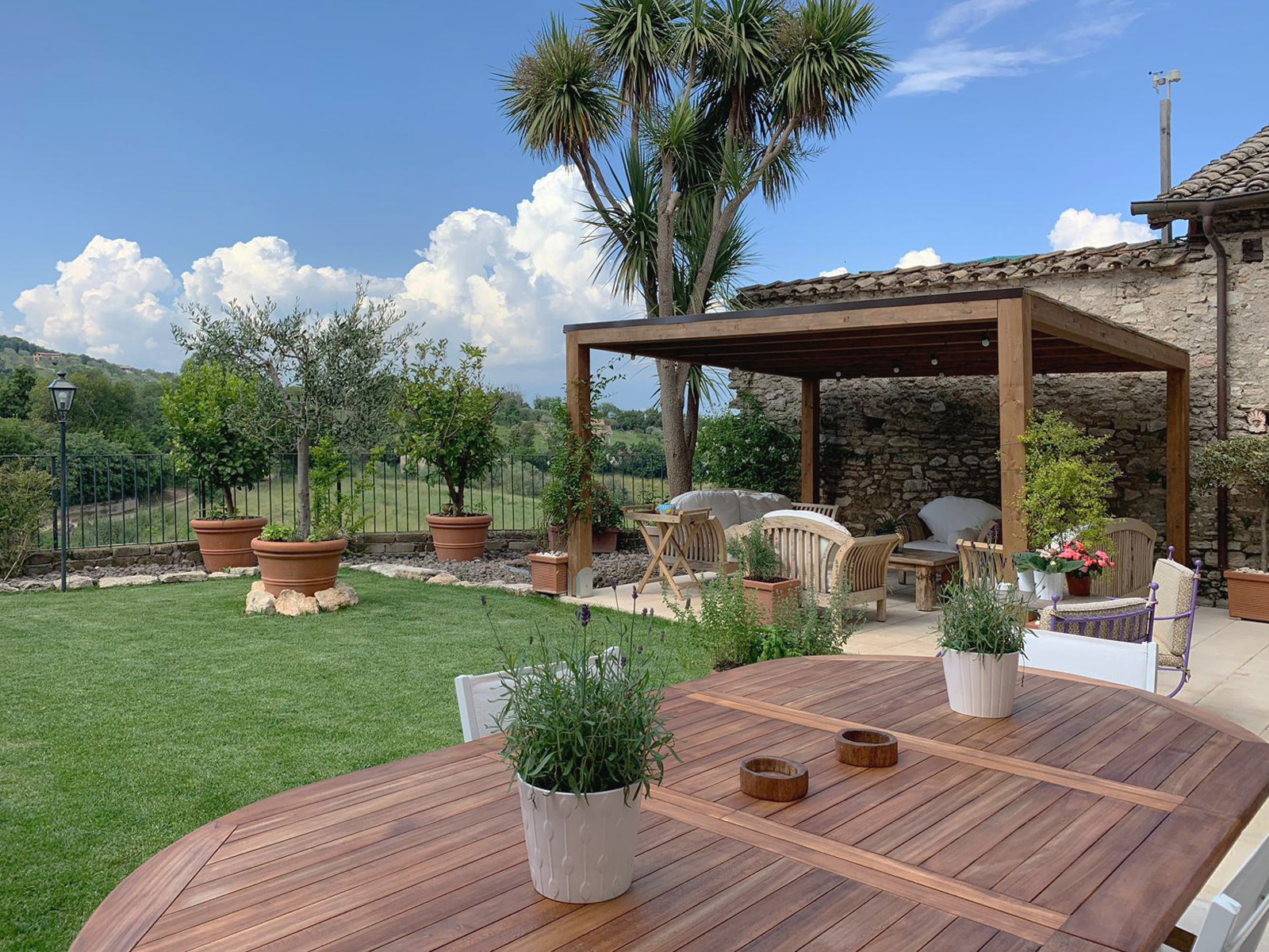 古宅新生，罗马洞石与实木地板的优雅融合-13