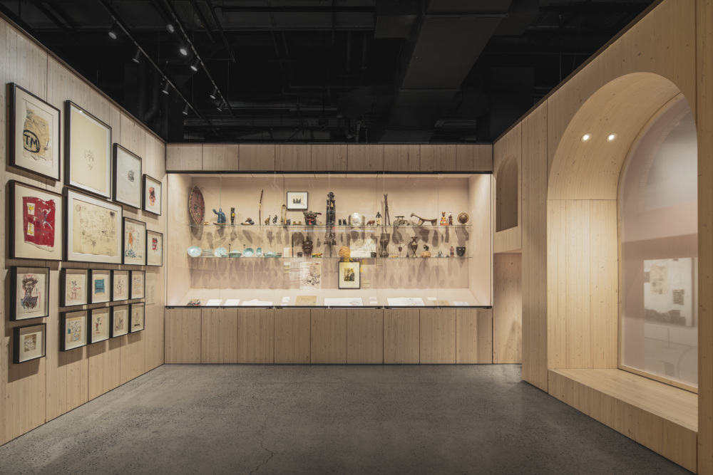 
					The Adjaye Associates–Designed Basquiat Exhibition Looks Beyond the Myth of the Icon											-4