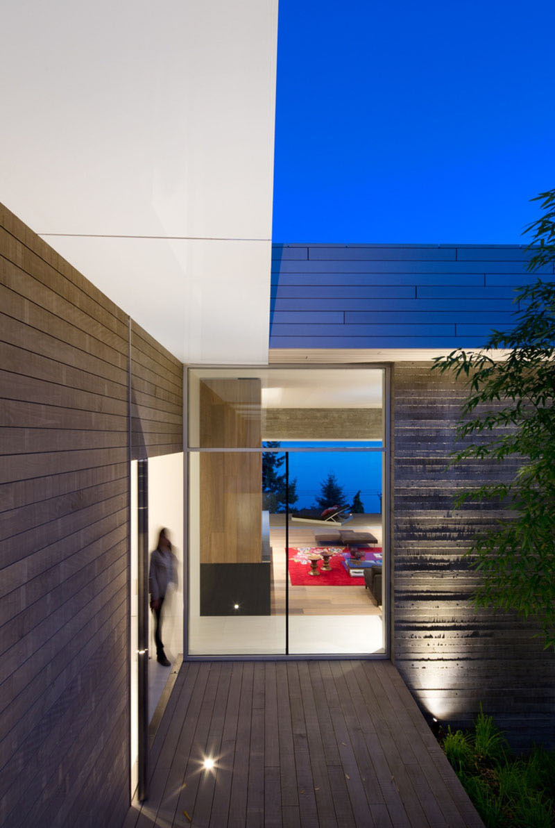 温哥华美丽的混凝土错层住宅丨加拿大温哥华丨Mcleod Bovell Modern Houses-19