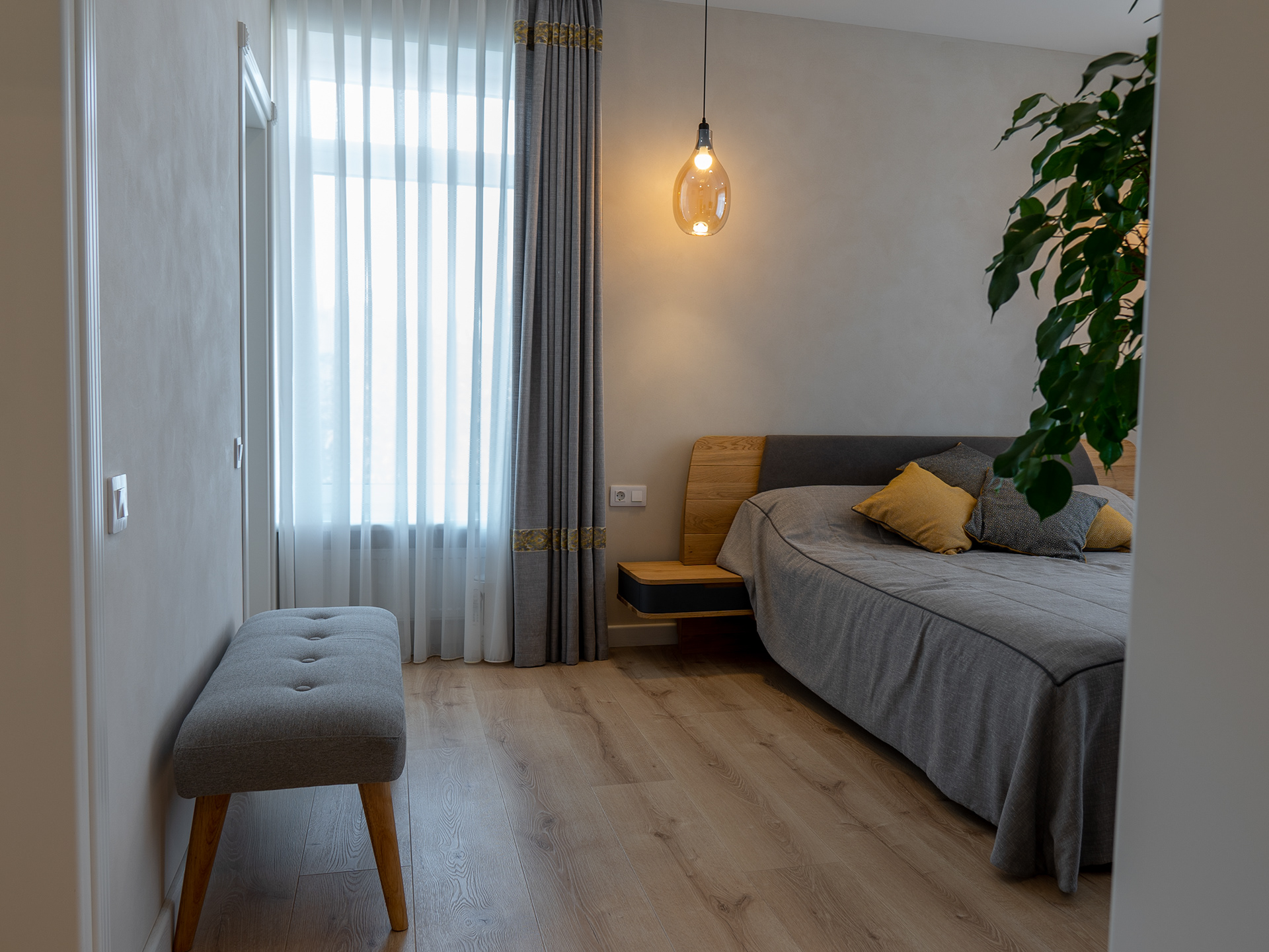 PRIVATE HOUSE: 300 sq.m, (Real)-19