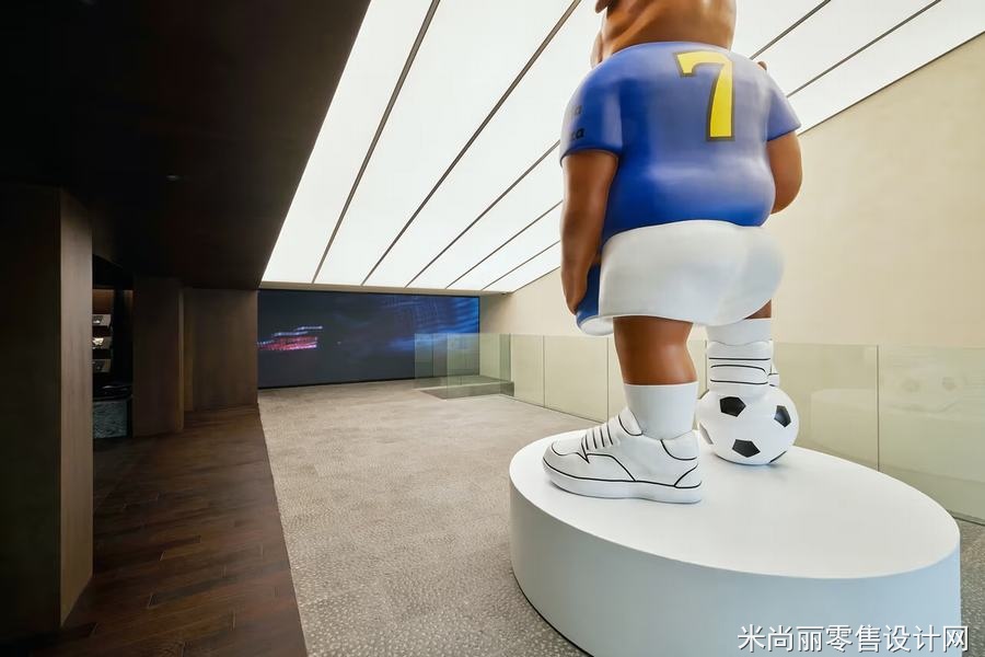 滑板品牌PALACE首尔旗舰店，设计灵感源自于韩国传统宫殿 - 米尚丽零售设计网 MISUNLY- 美好品牌店铺空间发现者-8