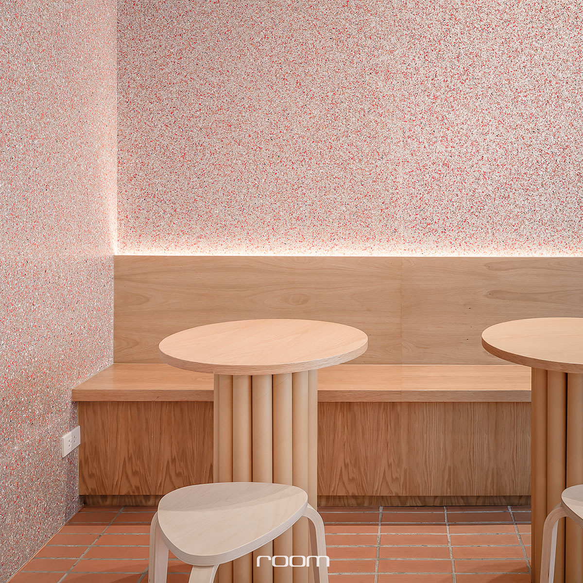 "Enviro Board" วัสดุทดแทนไม้จากขยะกล่องนม - room-1