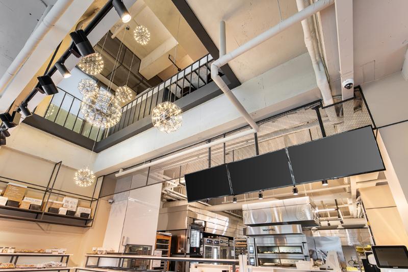 150 平高级定制咖啡厅，展现精致 white wood 魅力-6