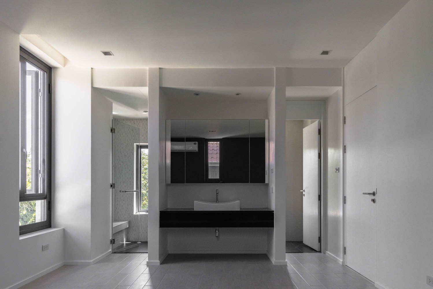 泰国 Baan Bangpok 家庭住宅，垂直螺旋楼梯设计-48