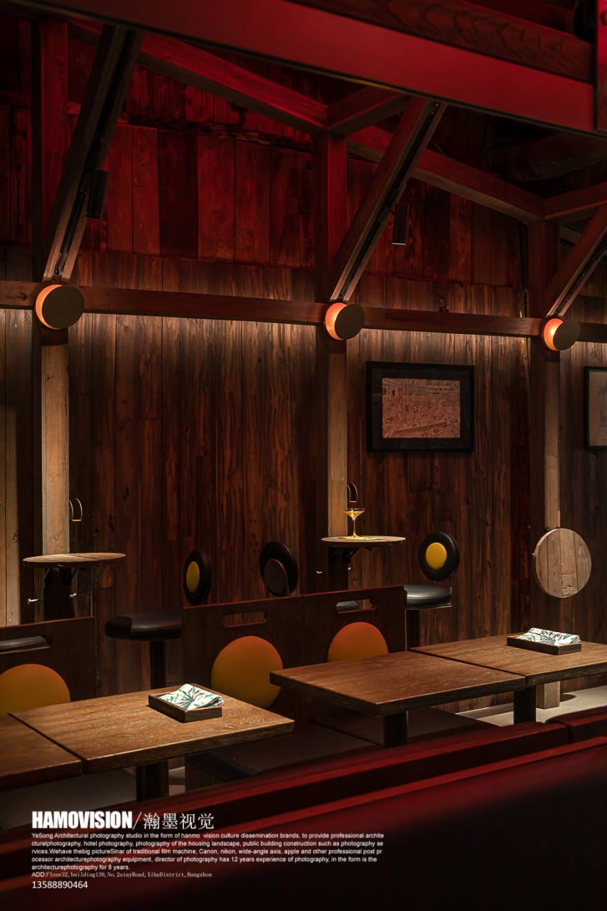 泛域设计×酒吧空间·Chimney烟囱酒吧·周和摄影|老街孵化出的百变“烟囱”-79