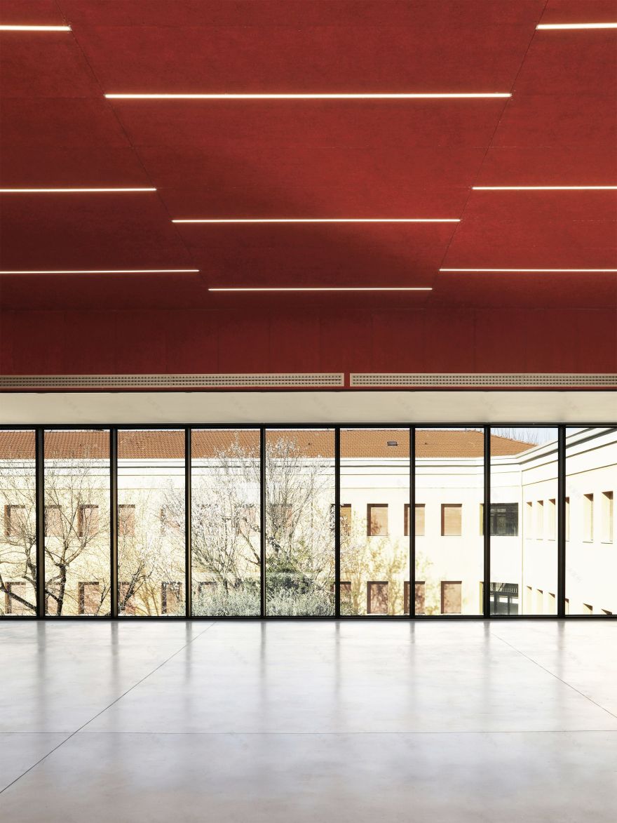 Renovation and Extension E. Fermi Secondary School / Giulia de Appolonia - officina di architettura-24