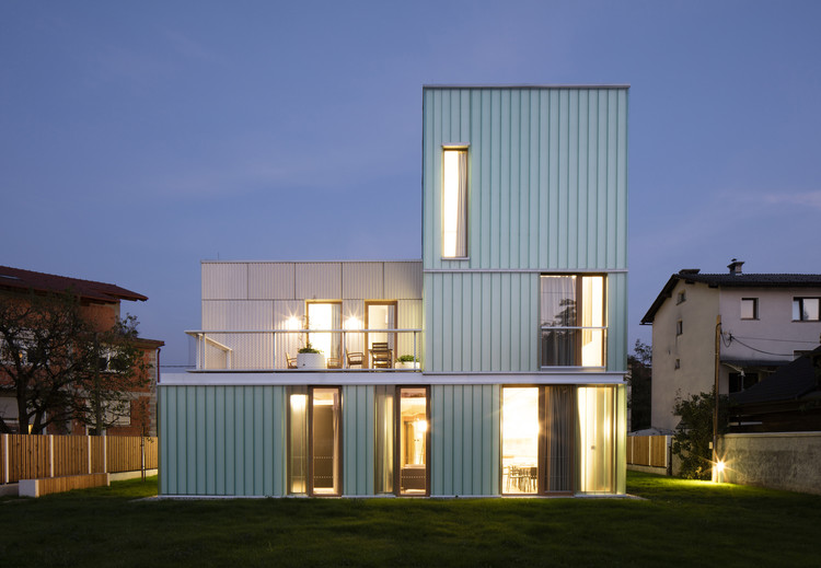 母亲之家·郊区中的温暖庇护所-1