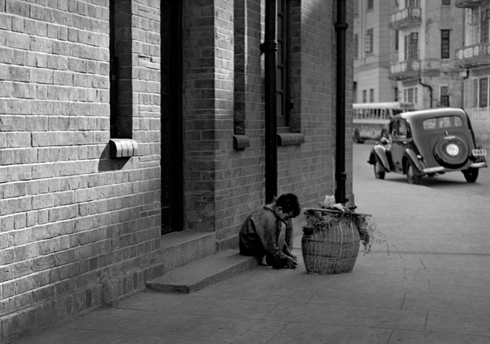 何藩 | 重拾 50 年代香港记忆，构建梦幻都市景观-36