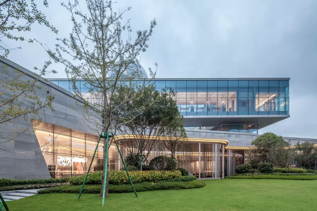 山水之间的城市客厅——昆明佳兆业城市广场-23