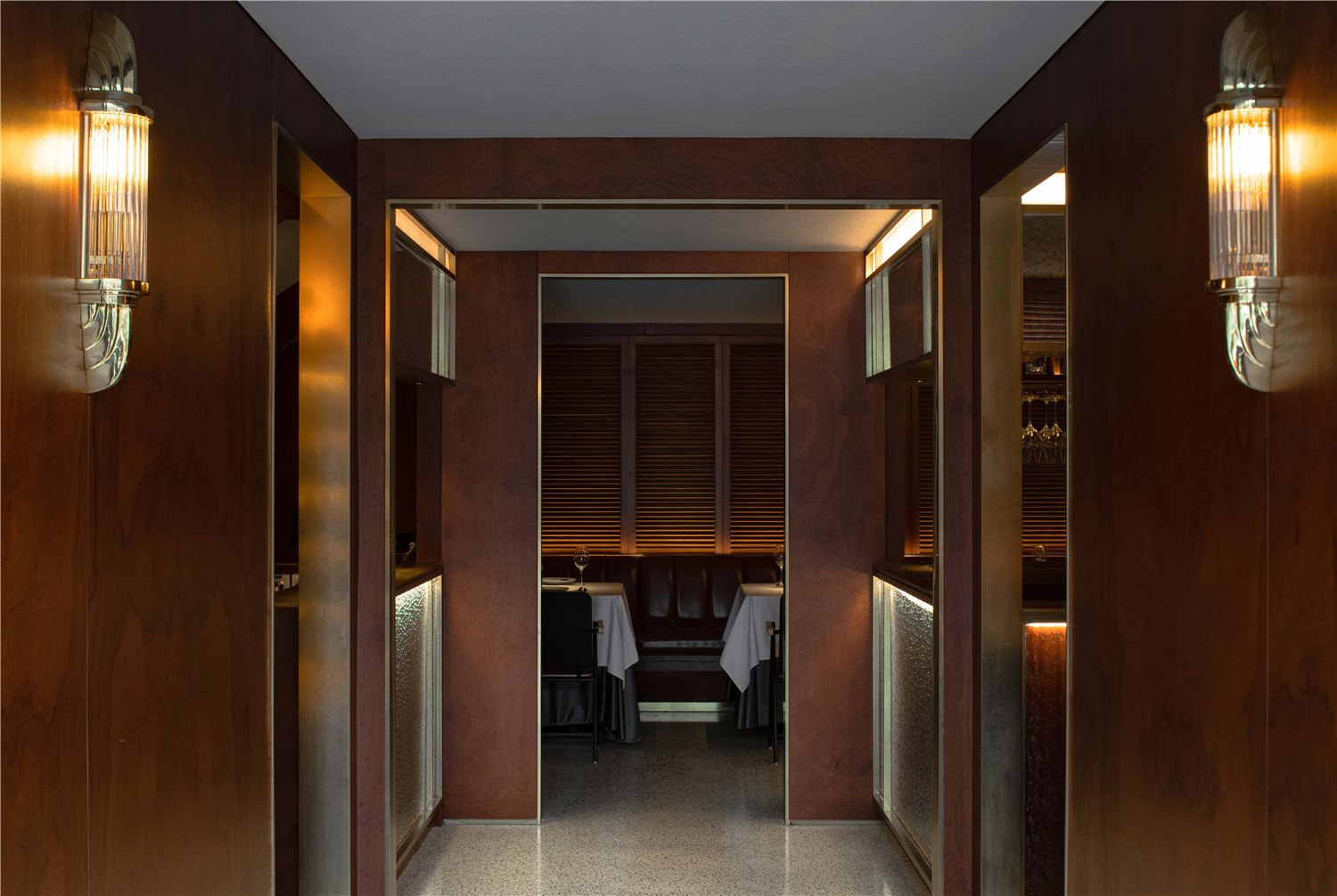 船舱里的干式熟成牛排坊 | 赵 ZHAO 空间设计解读-36