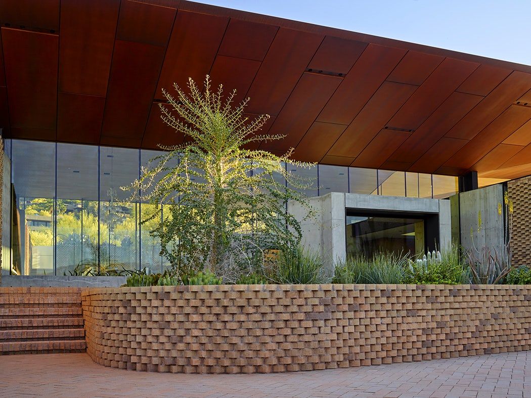 沙漠梦幻家园 | Camelback 山丘的生态景观设计-28