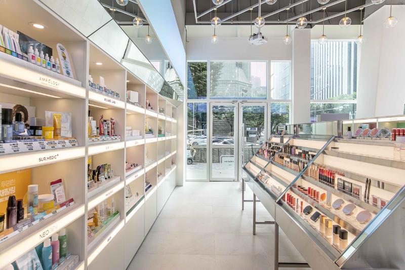 46 平米多元美容商店，打造健康美容一站式空间-6