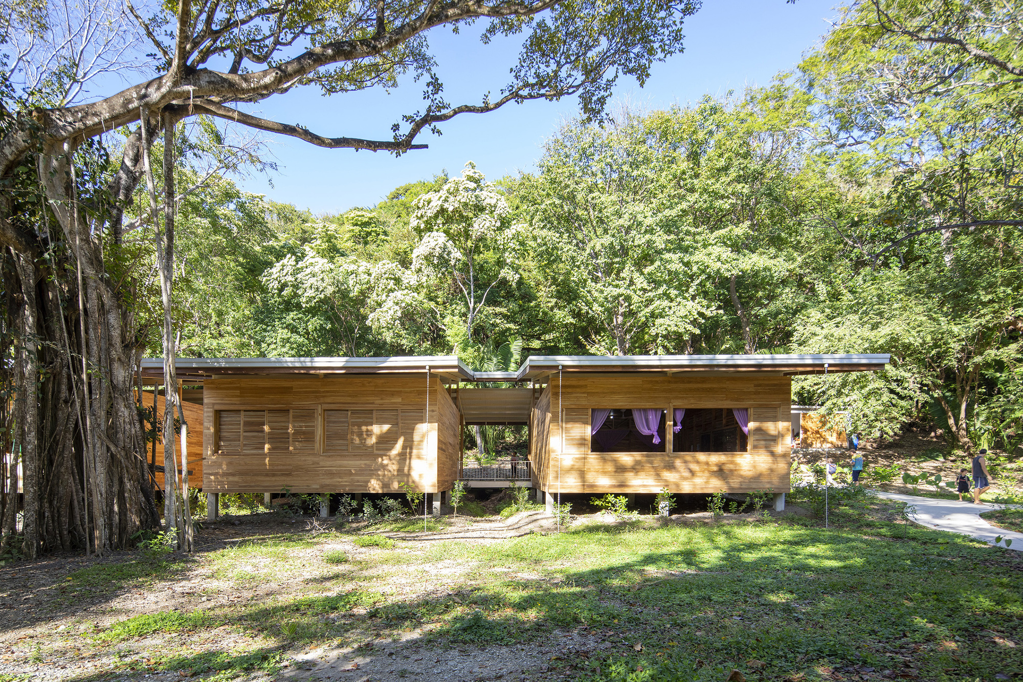 Casa de las Estrellas Waldorf School / Salagnac Arquitectos-11