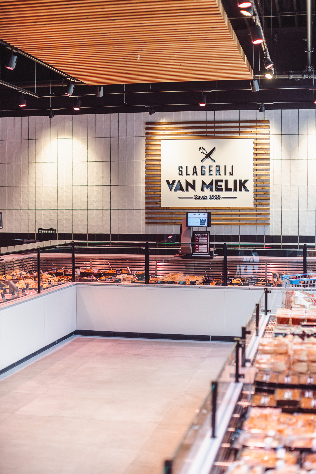 荷兰马斯特里赫特“Van Melik Bufkes”肉铺设计-9