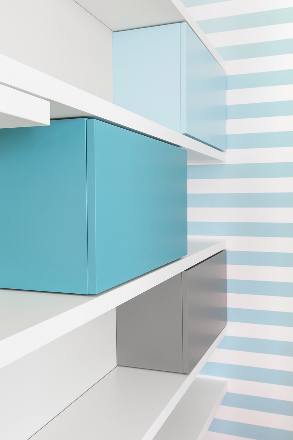 儿童房设计 | “升降屋”的收纳与艺术完美结合-16