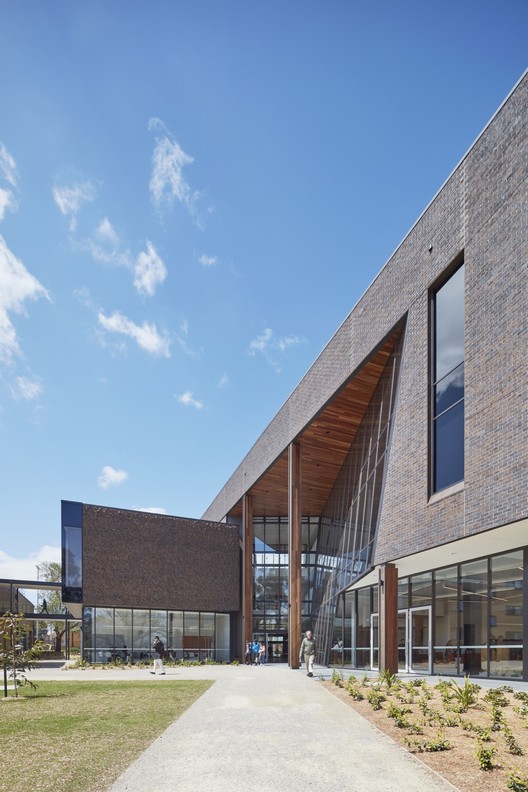 Gateway Building for Trinity College  McIldowie Partners-1